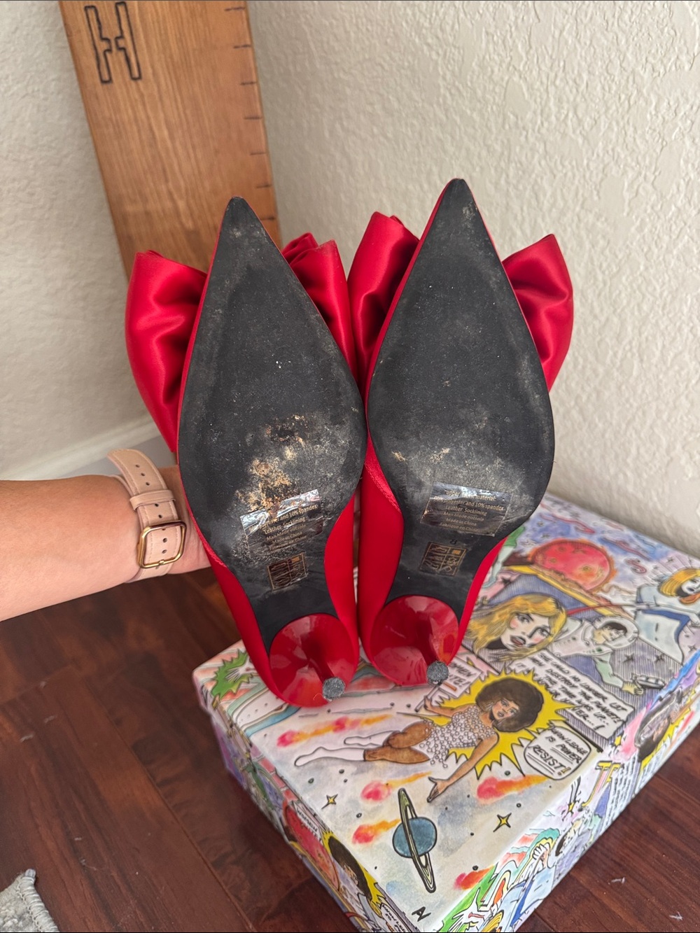 Jeffrey Campbell Red Satin Pointed-Toe Pumps with Bow - Picture 4 of 6